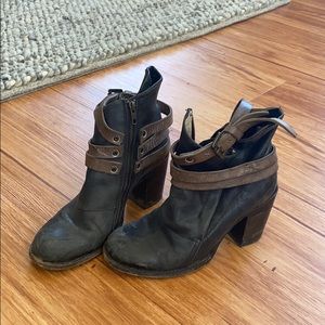 Steve Madden Freebird Booties